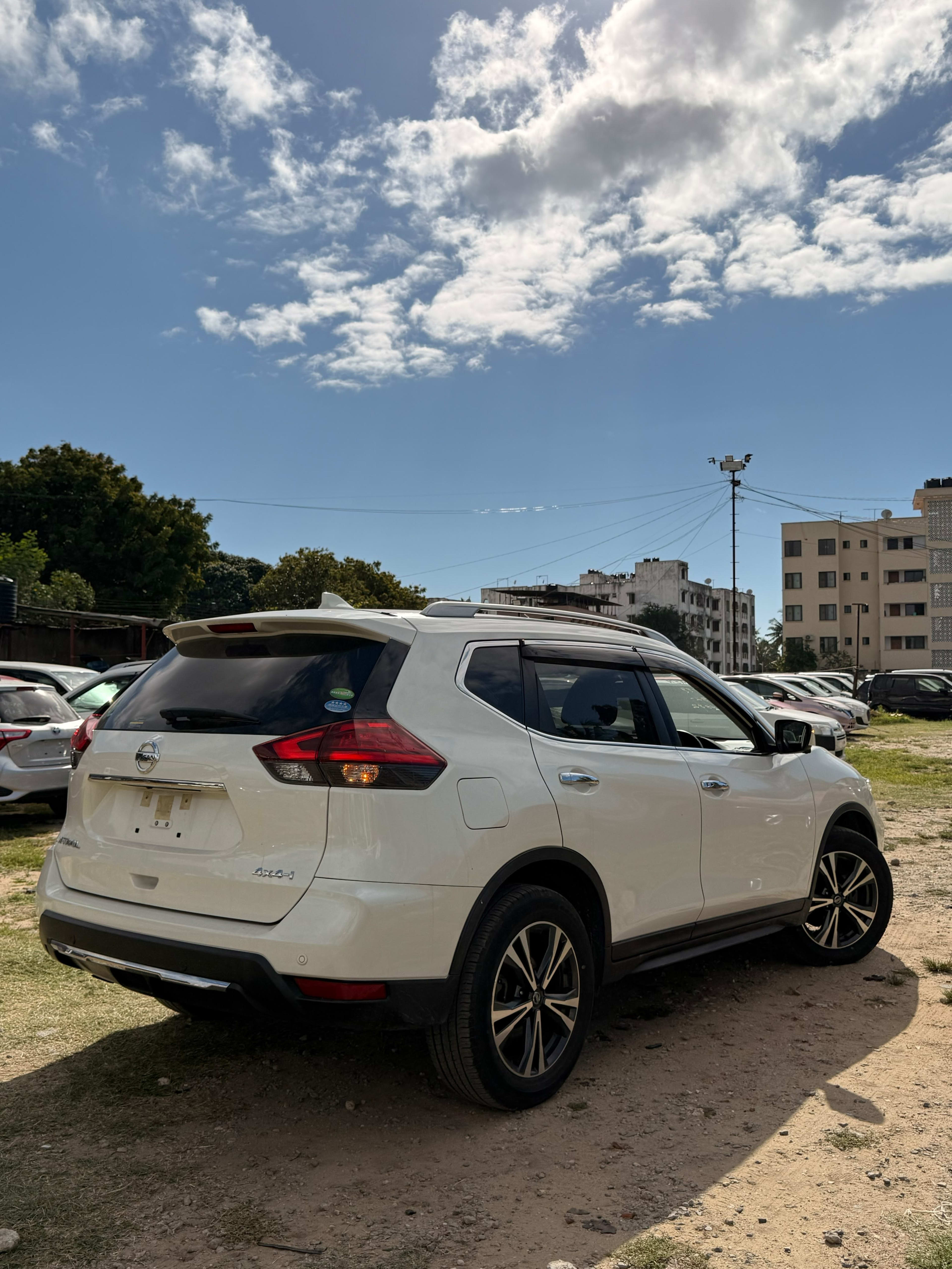 2019 Nissan  X- tral photo 3