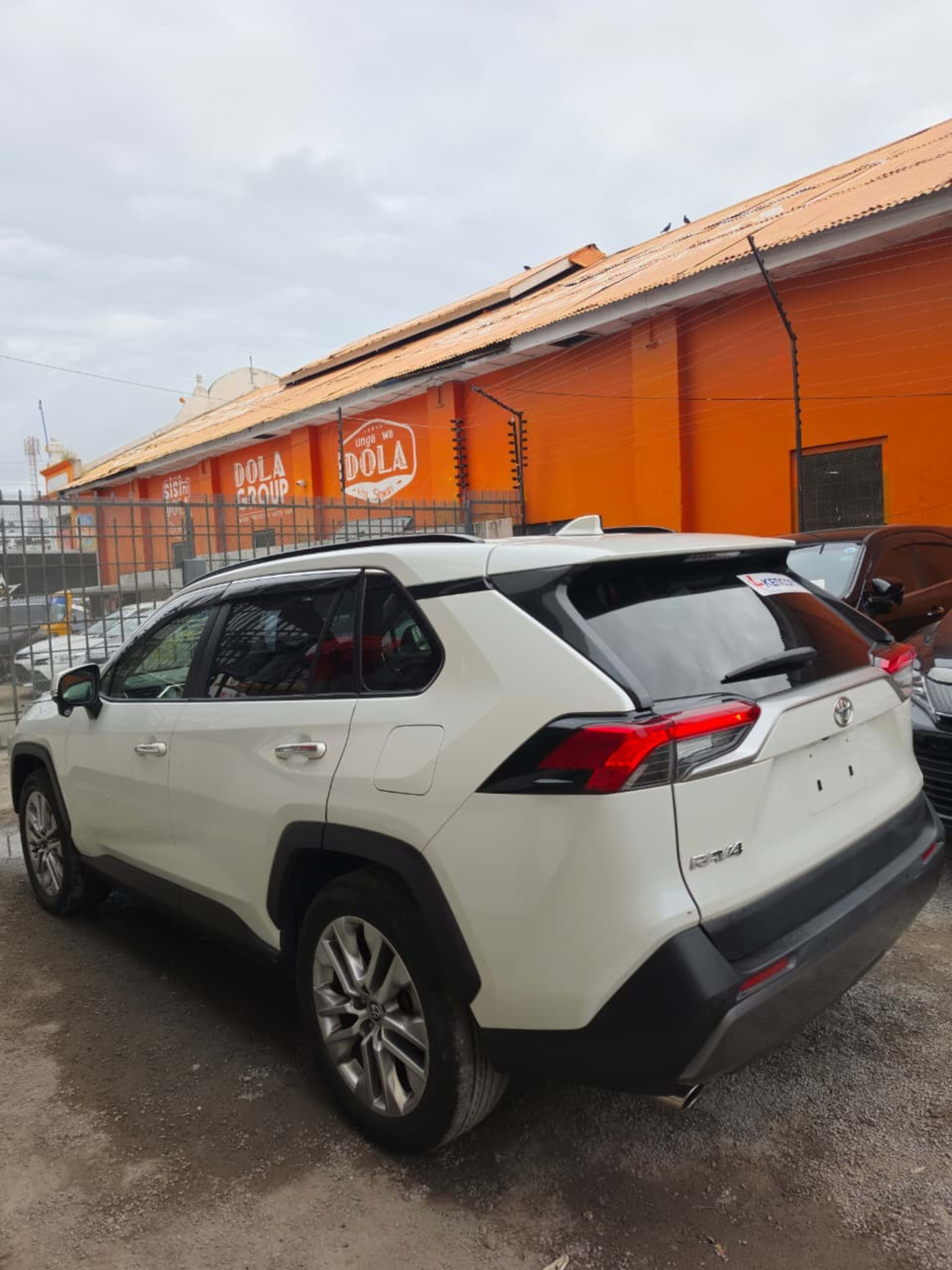 2019 Toyota  Rav4 photo 4