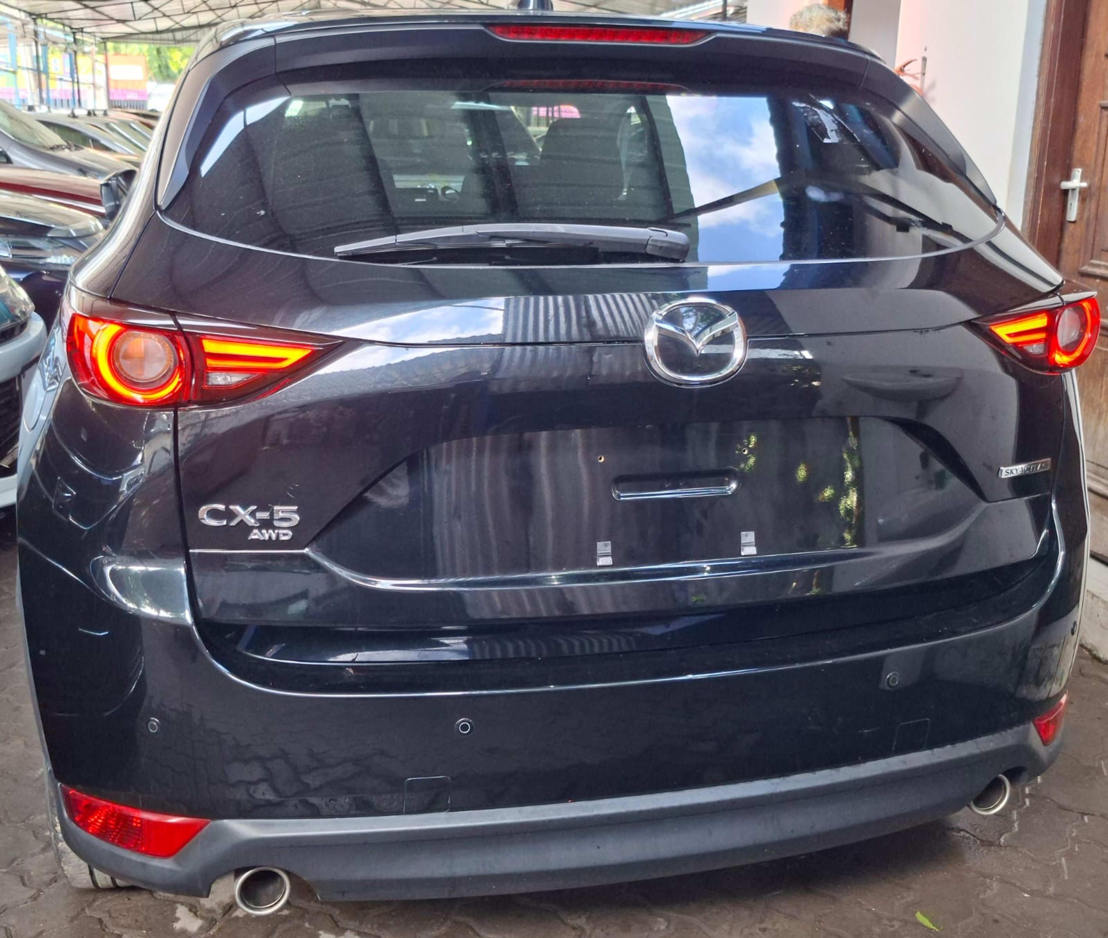 2021 Mazda  Cx-5 photo 2
