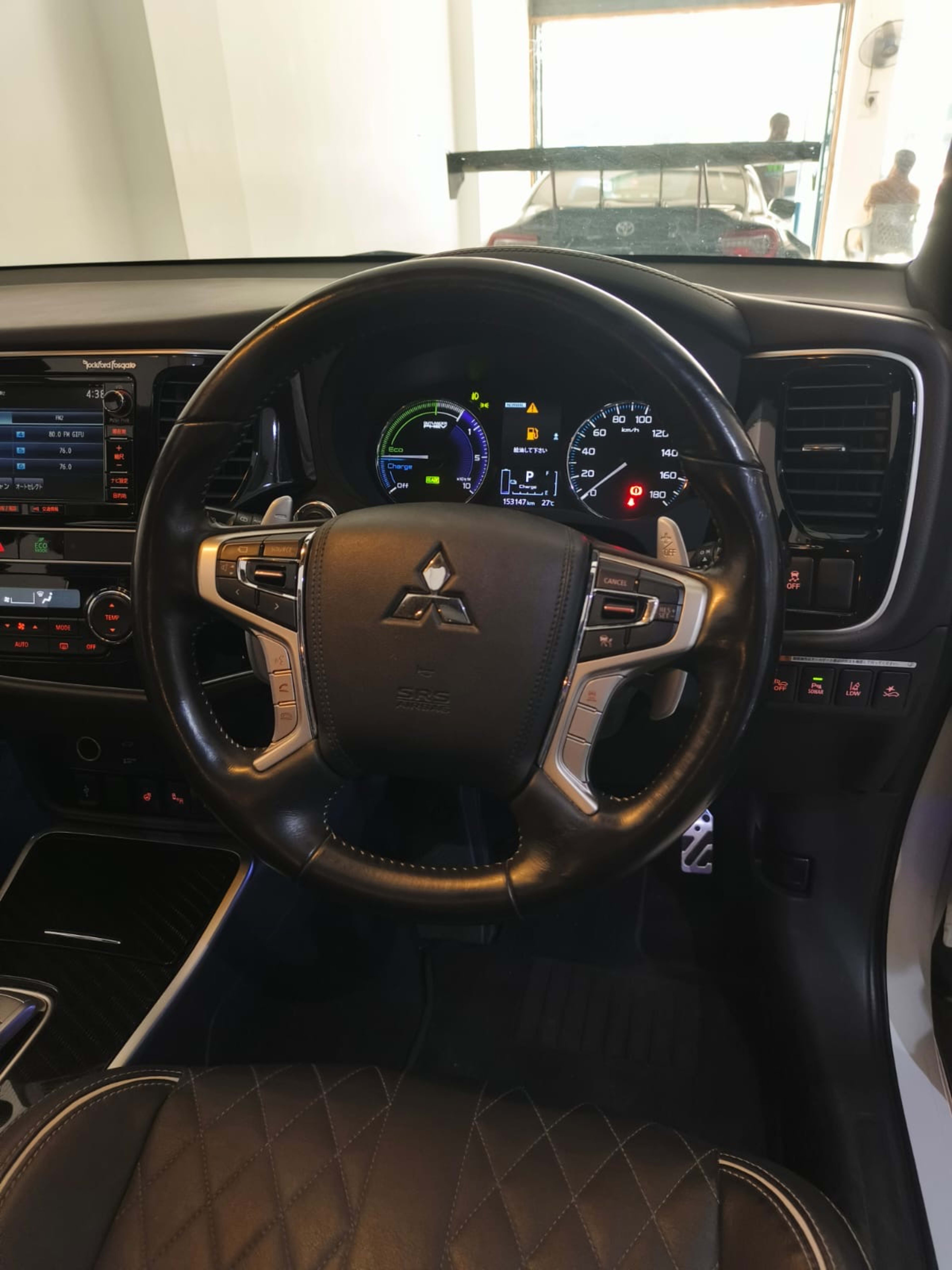 2019 Mitsubishi  Outlander phev photo 4