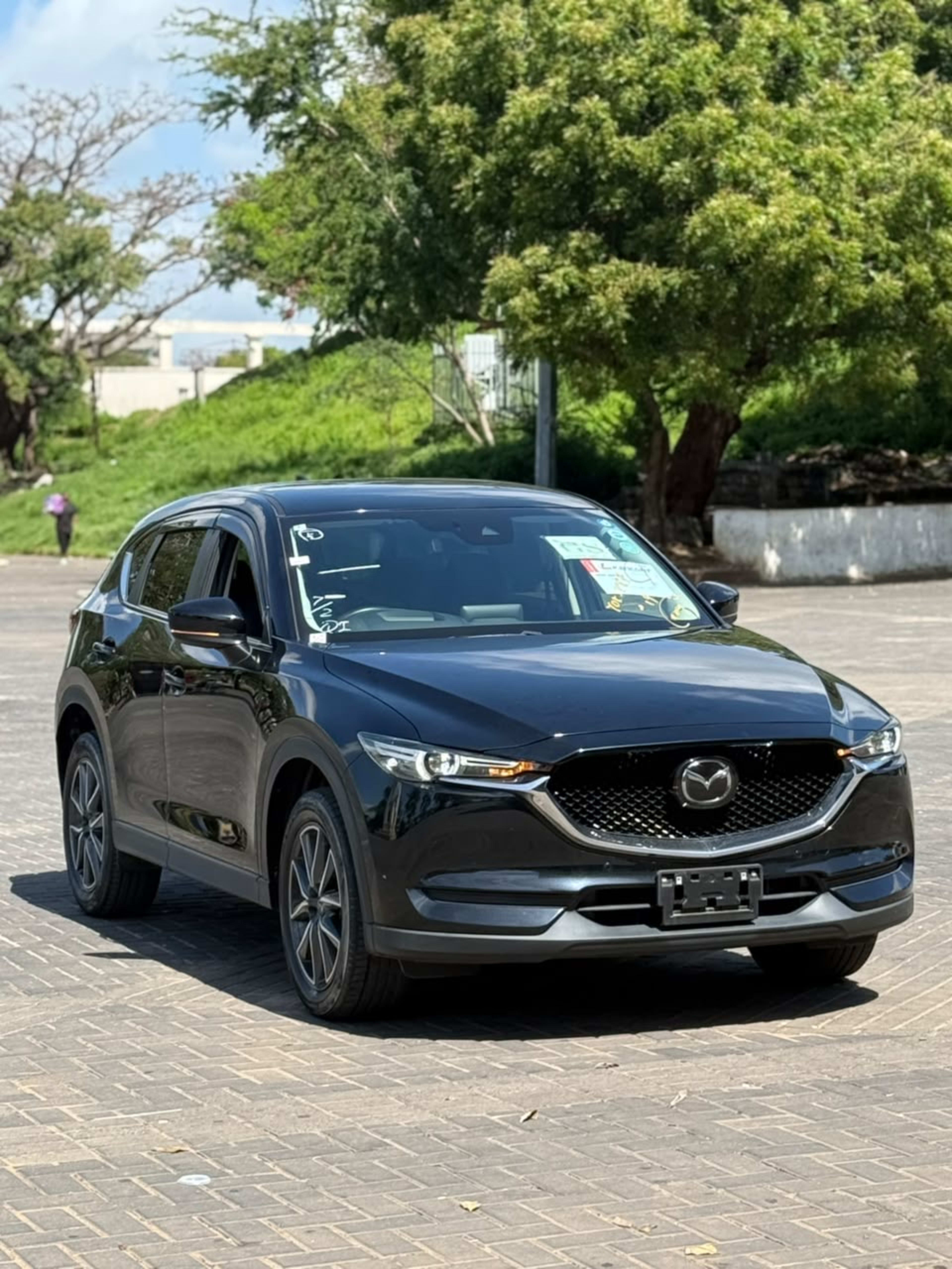 2020 Mazda  Cx-5 photo 2