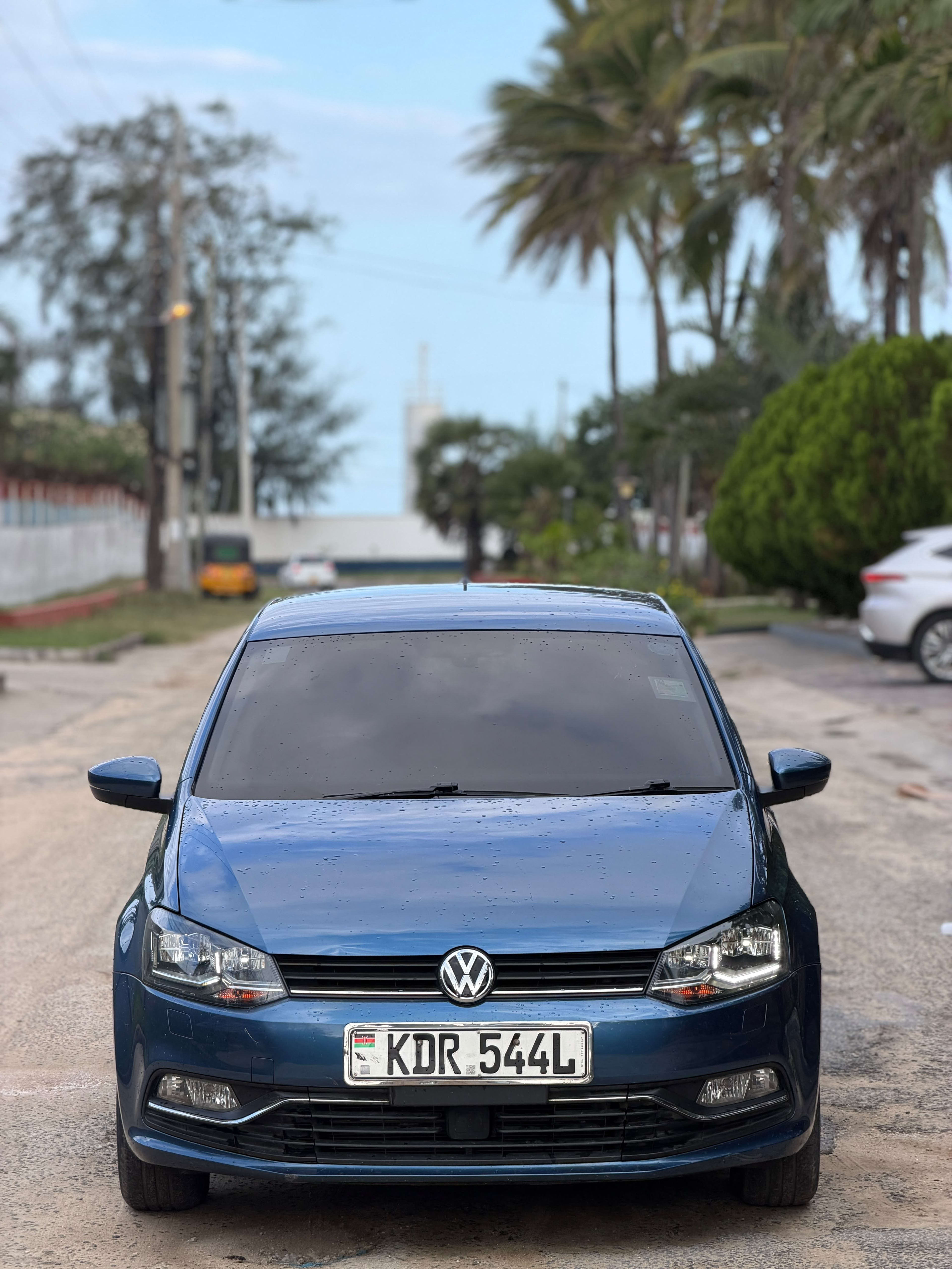 2017 Volkswagen Polo photo 2
