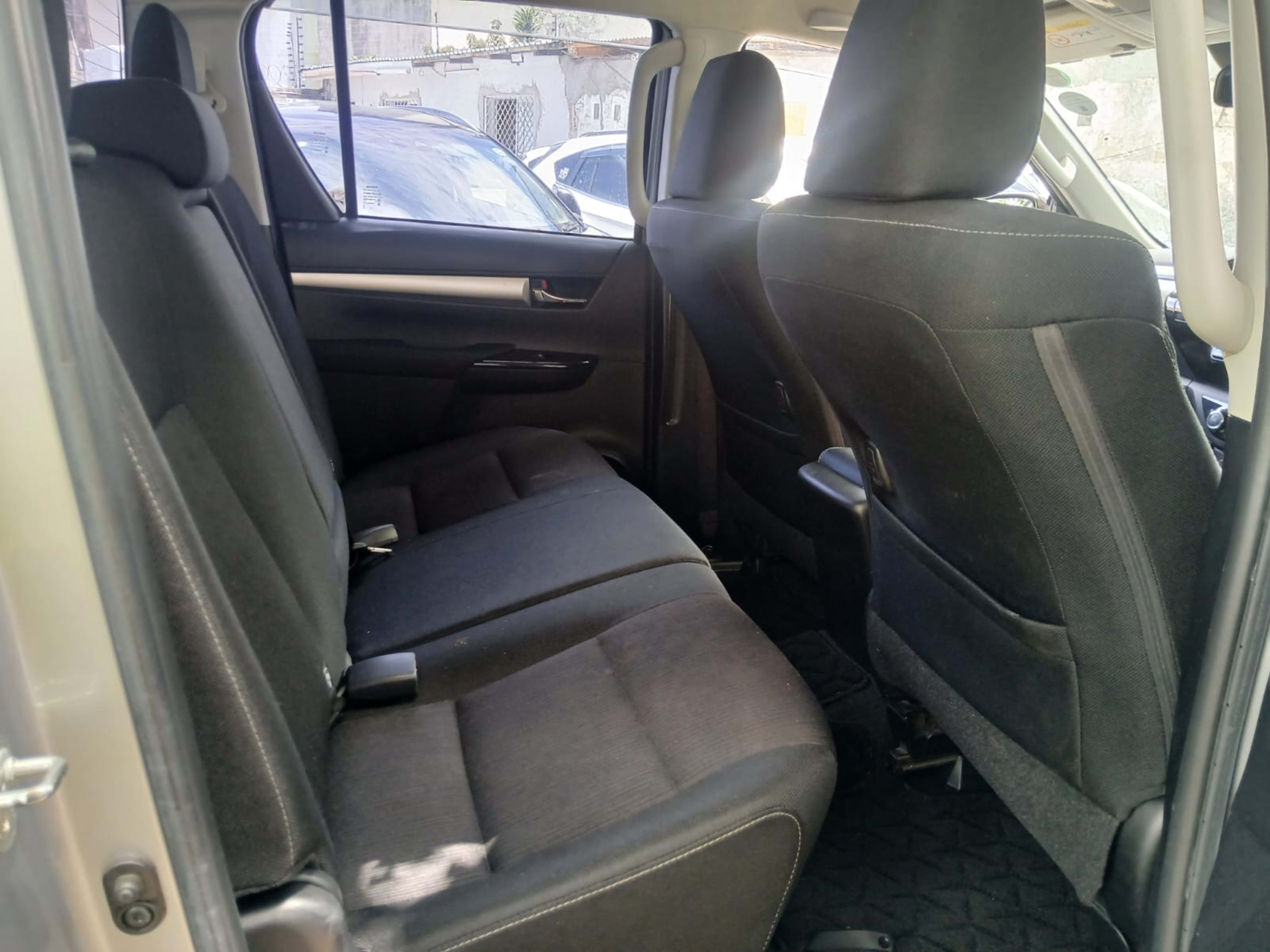 2019 Toyota  Hilux photo 5