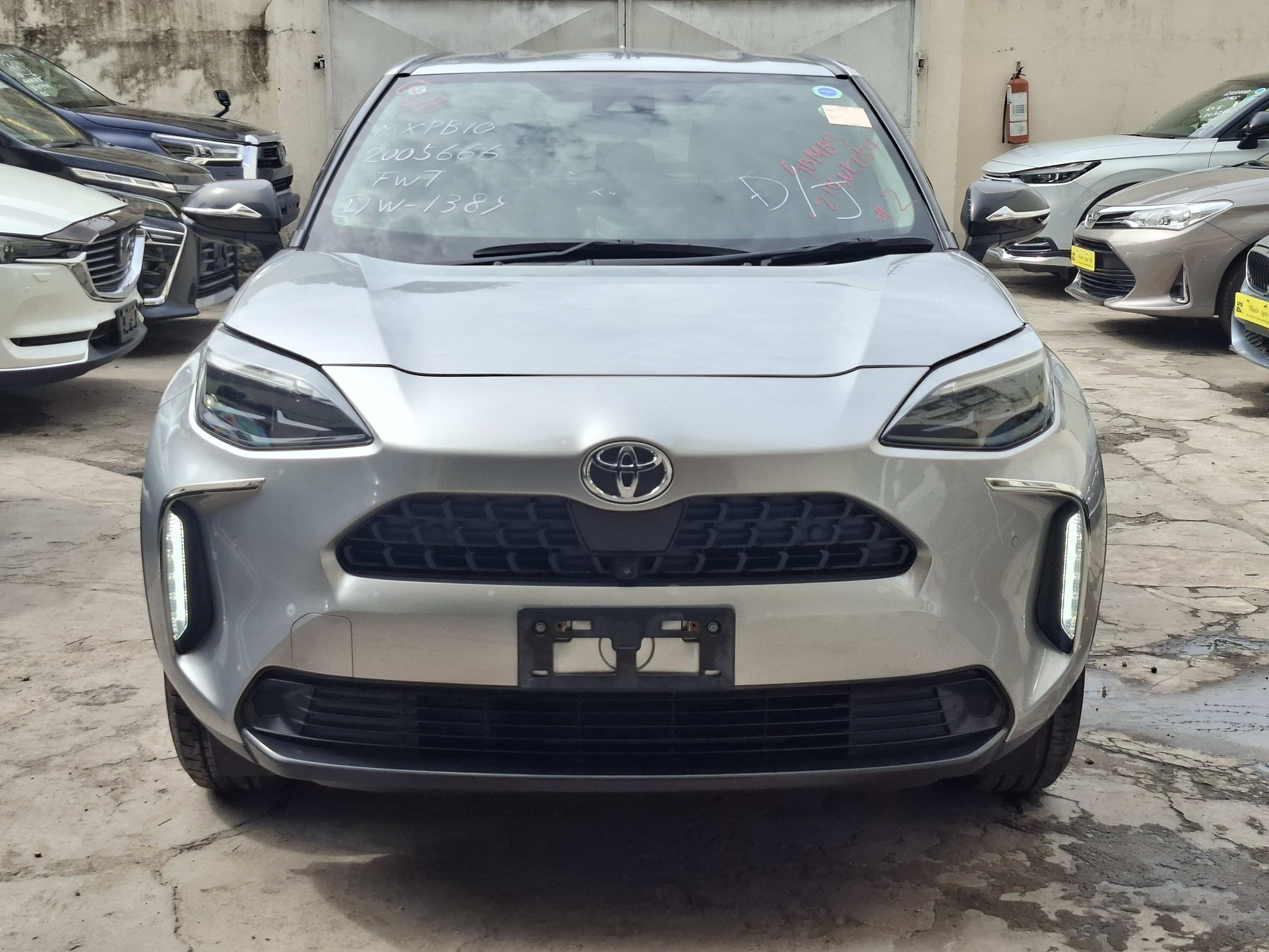 2020 Toyota Yaris cross photo 5