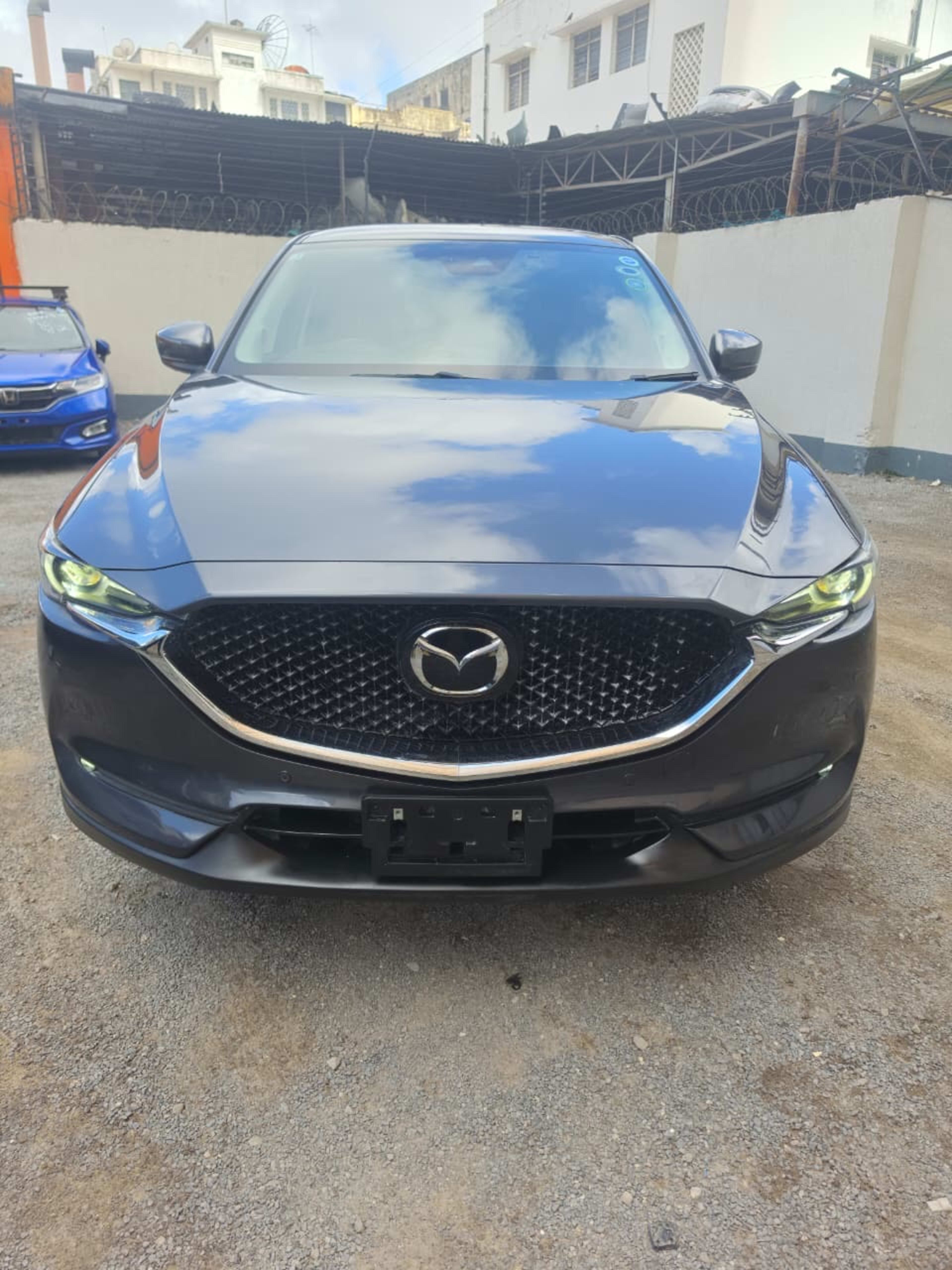 2019 Mazda  CX-5 photo 4