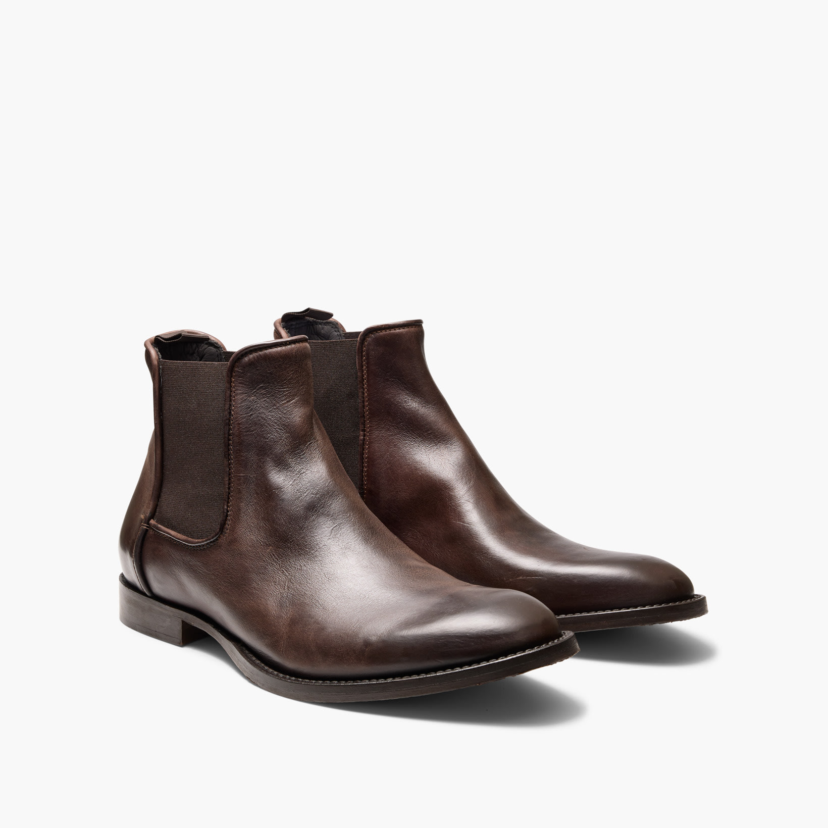 Aquila mens boots Prime Brown Chelsea collection displaying versatile design suitable for business casual and weekend wear