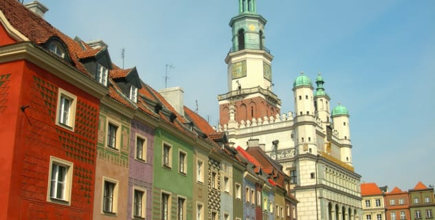 Radnice na Starém náměstí - https://commons.wikimedia.org/wiki/File:Renaissance_Town_Hall,_Poznan.jpg