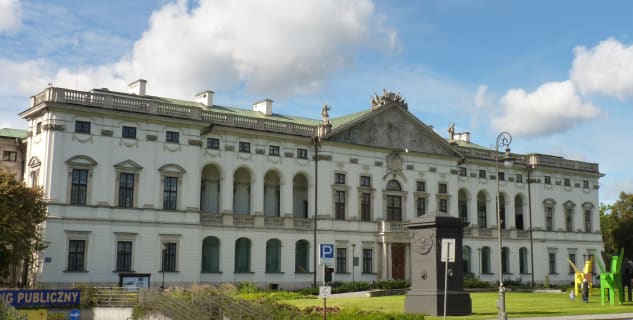 Palác Krasiński - https://commons.wikimedia.org/wiki/File:Pa%C5%82ac_Krasi%C5%84skich.JPG