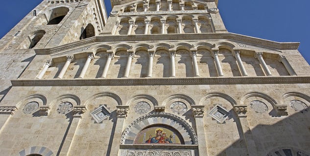 Cattedrale di Cagliari - https://commons.wikimedia.org/wiki/File:Cagliari_kathedrale_fassade01.jpg