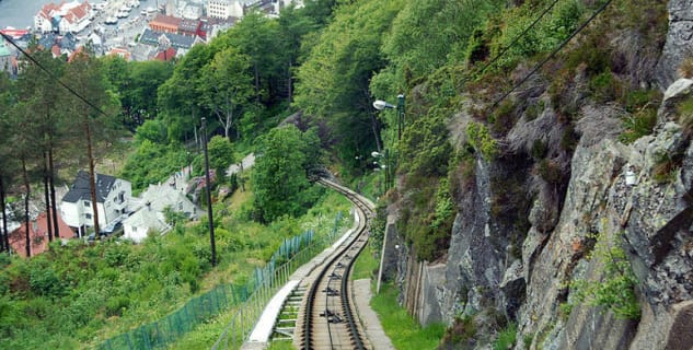 Železnice Floibanen - http://commons.wikimedia.org/wiki/File:Bergen_2013_06_15_3959.jpg