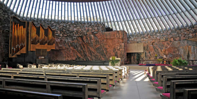 Kostel Temppeliaukio - https://www.flickr.com/photos/22490717@N02/4039341787/