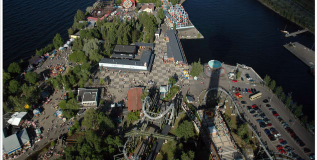 Zábavní park Särkänniemi - https://www.flickr.com/photos/jackal/195984632/