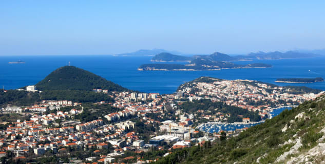 Výhled na Dubrovník z Hory Srđ - https://www.flickr.com/photos/liz/8561298835