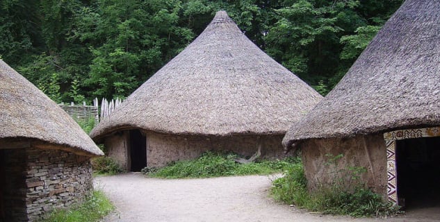 Národní muzeum historie St. Fagans - http://commons.wikimedia.org/wiki/File:Celtic_Village_St_Fagans_01.JPG