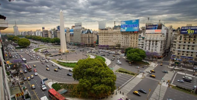 Avenida 9 de Julio - https://www.flickr.com/photos/mikedish/3212667327