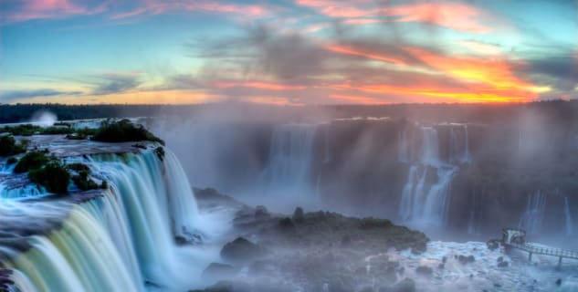 Vodopády Iguazú - https://www.flickr.com/photos/cnbattson/4333692253