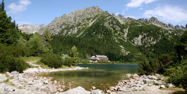 Popradské pleso - https://www.flickr.com/photos/vendin/14192976813/in/photolist-nCbHwM-6cdJen-so9my8-rHNFGk-rHAVcm-sEAoAD-so1Qtb-rHMMvX-so1tMb-so1q2A-so2mc1-sEAKJe-so2duh-sEABE8-sEAznn-sEpjyd-snZHob-snZzVA-so1snE-sEoPyQ-sCfC6S-sCffWN-sEnKaS-sEyhNF-snYT5h-sEzdfK-rHynUA-snZywW-sEnUnQ-rHKes2-sExdDF-snYNyL-snXEgo-so6beB-rHx7bd-snXkzW-snXg27-snX9aG-snY4fb-sEmpTC-snXVp1-so5pXR-sCd1DU-rHweRL-rHHGyR-snWkjC-ebCZr7-6SodAj-snXfB1-snWbc9