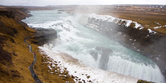 Gullfoss - https://www.flickr.com/photos/garrettziegler/4444891075/in/photolist-7LMeg2-51fjmJ-5bNta-51fiY1-8rNZ85-5Jtme1-nuA5G-eh3xuX-9Xkonb-9XPk4F-nyn4Ci-51b8Ft-jbM6k-rAYFzb-eh9h6A-87kAKb-5Lxaz-dfzheN-5Jtpwy-nSDhtn-9pTwkE-514BTi-9Xkqrm-5Jp8tt-8wvc78-8Pzm8v-3Jyovf-9Xkirq-qGtVm6-rDgapz-9Xkni5-oTUspx-51fiKb-9XkkZh-3rgXqP-jbM5f-3rgUtF-oasf4X-awBtEP-5Lx4B-3qFSLc-9XkjDb-JACik-8wvbGt-a2PHzw-5Lx72-EJKde-46Nzr-7aEAuo-rDaMUr