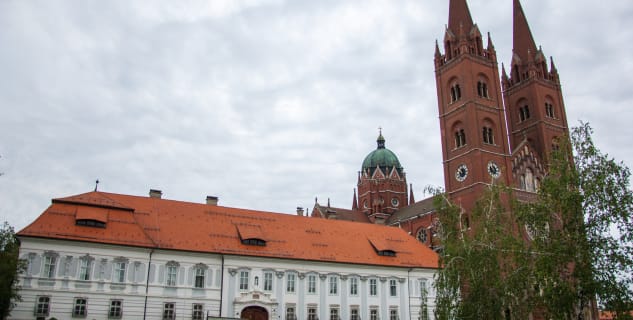 Biskupský palác s katedrálou - 