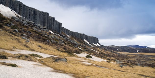 skály Gerðuberg - https://www.flickr.com/photos/mariejirousek/25681848474/in/photolist-zpSDJz-zFhqAA-zE5jVm-FjuQd9-Hcz9ug-Go69fu-HoXESR-FCKNFS-FUGruW-FCKEHN-F8B2zn-FUGpGC-G1zaEG-G3S9wc-FX1yBc-F8AZ5n-F8B1XR-G1zmmG-G1zdj9-F8qbNW-F8B2CZ-FUGpVU-G1zbHo-FUGoKC-FUGnZ9-FUGn8u-F8B3S2-G1zdvb-G3Sa4z-F8B1q8-FX1y3M-denej5-denfgt-9PY22H-a1YyHh-BGjjLK-9Q1T9J-wMDZ6Z-aaByRh-aayHoc-KVqJGU-LiSeYJ-LeVPtH-KVqJs5-KpPq5G-KVqJ9u-KpPpVJ-KpPpKJ-LiSbFw-KoEFiU