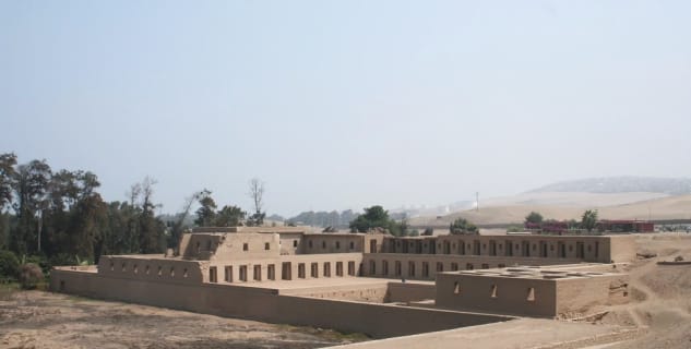 Pachacamac - https://www.flickr.com/photos/50748964@N06/4661934882