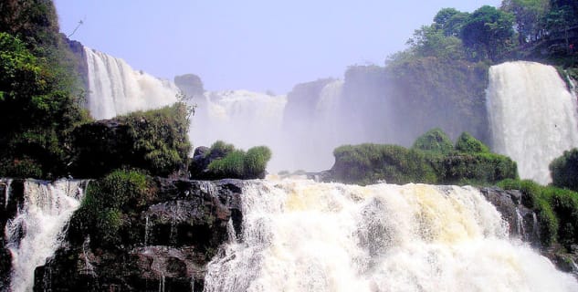 Salto del Monday, Paraguay - https://commons.wikimedia.org/wiki/File:Paraguay_Saltos_del_Monday.jpg