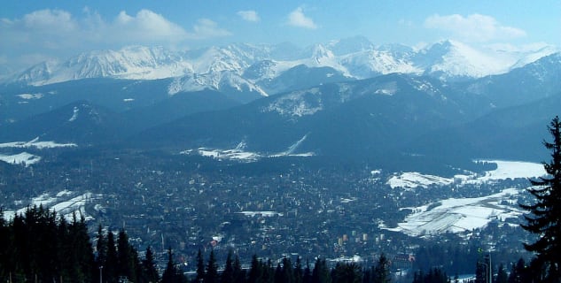 horní stanice lanovky na Gubalówce - https://commons.wikimedia.org/wiki/File:Zakopane_-_skiing_%2828%29.JPG