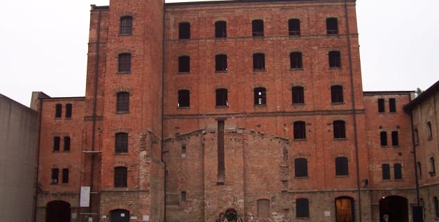Risiera di San Sabba - https://it.wikipedia.org/wiki/Risiera_di_San_Sabba#/media/File:Risiera_di_San_Sabba_2.JPG