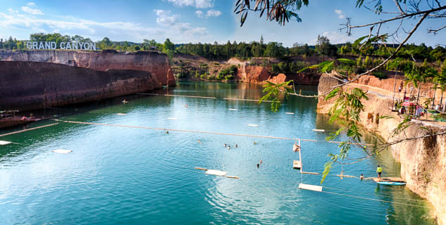 Grand Canyon Chiang Mai - https://www.flickr.com/photos/followyourfeet/33035144805/