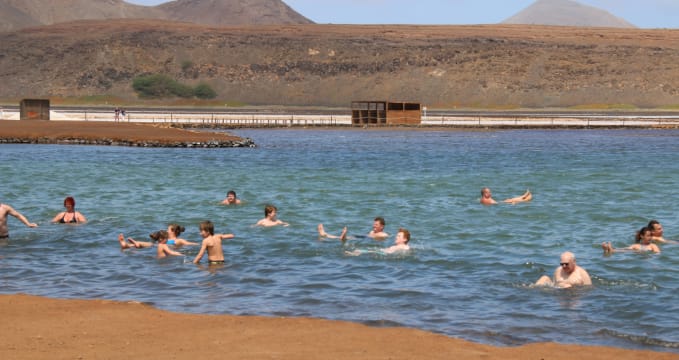 Solné jezero Salinas - Pedra de Lume - https://www.flickr.com/photos/carlosoliveirareis/17149287050