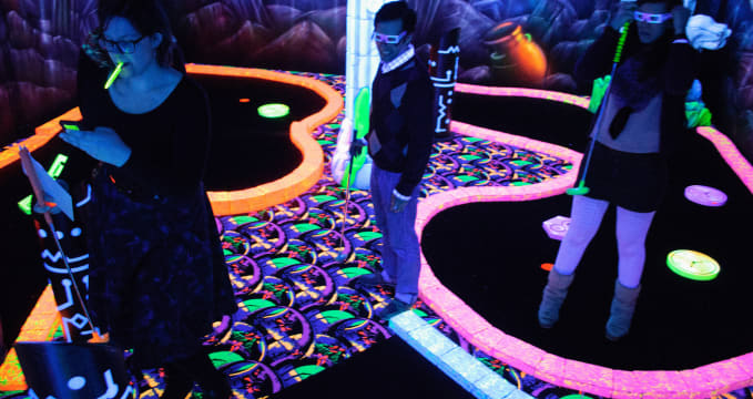 Glowgolf - https://www.flickr.com/photos/erwin_v/8622886946/