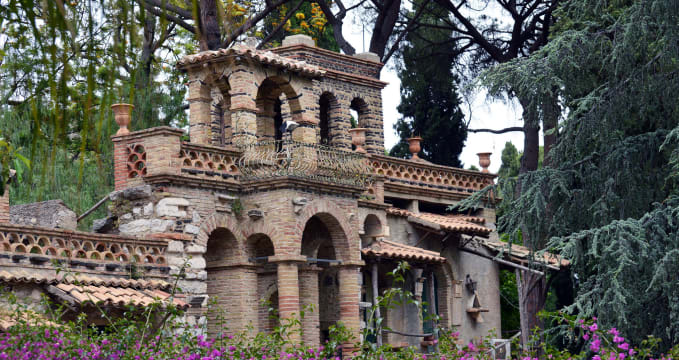 Giardini della Villa Comunale  - https://www.flickr.com/photos/hbarrison/15499267015/