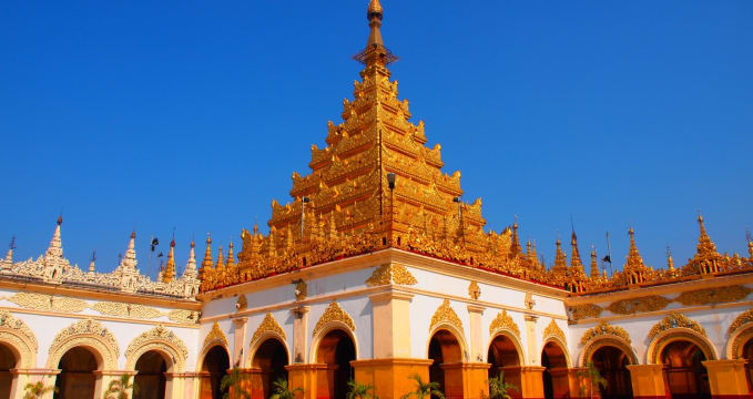 Mahamuni Buddha chrám v Mandalay - https://www.flickr.com/photos/slapers/11772540535/