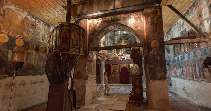 Kostel svatého Štefana - https://en.wikipedia.org/wiki/Church_of_St_Stephen,_Nesebar#/media/File:%D0%9D%D0%B5%D1%81%D0%B5%D0%B1%D1%8B%D1%80_%D0%A6%D0%B5%D1%80%D0%BA%D0%BE%D0%B2%D1%8C_%D0%A1%D0%B2_%D0%A1%D1%82%D0%B5%D1%84%D0%B0%D0%BD%D0%B0_%D0%98%D0%BD%D1%82%D0%B5%D1%80%D1%8C%D0%B5%D1%80.jpg