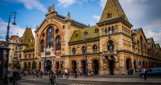 Centrální tržnice v Budapešti - https://www.flickr.com/photos/time-to-look/18561323572