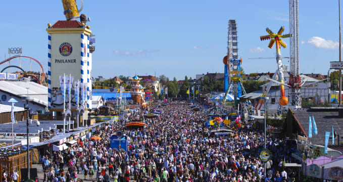 Pivní sudy na Oktoberfestu - 