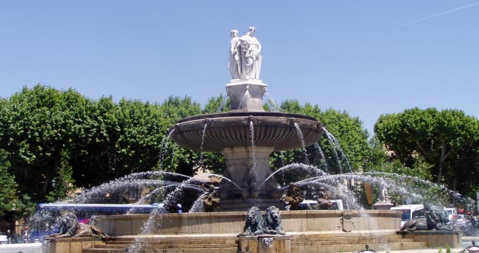 Fontaine de la Rotonde - https://commons.wikimedia.org/wiki/File:Fontaine_de_la_Rotonde_-_Aix-en-Provence.JPG