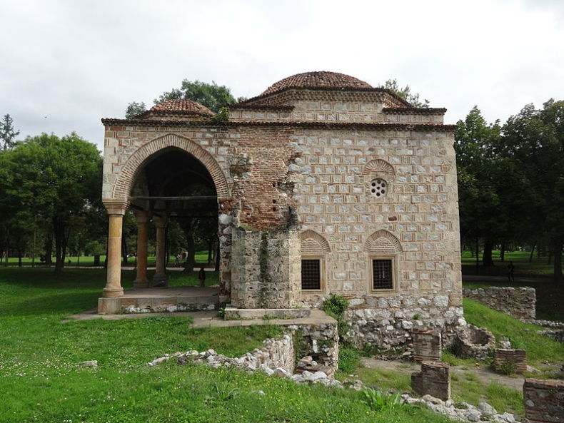 Tvrdava
