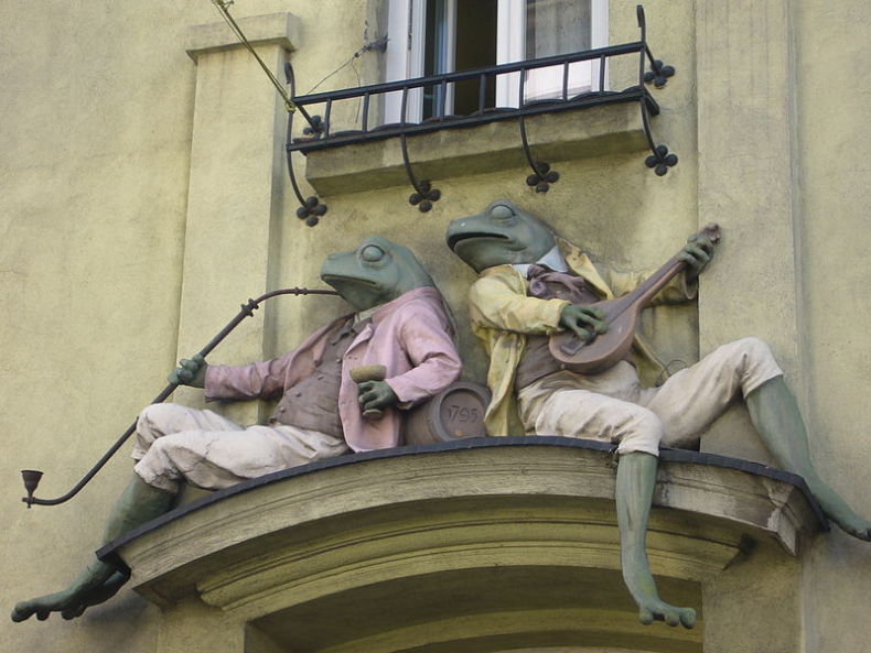 Dům Pod žábami, Bielsko-Biala