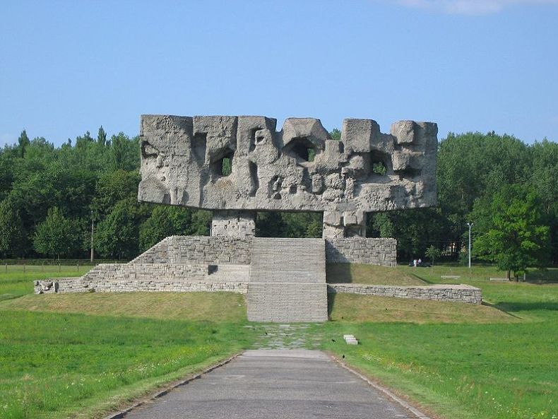 Majdanek