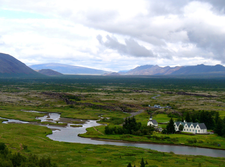AlÞing v Þingvelliru
