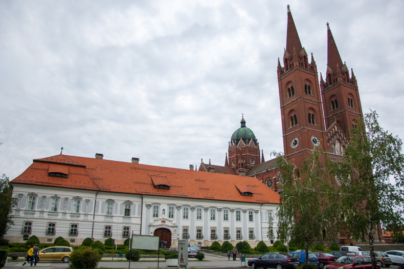 Biskupský palác s katedrálou