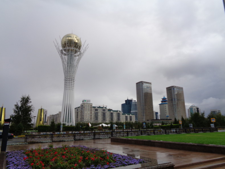Věž Bajtěrek, Astana