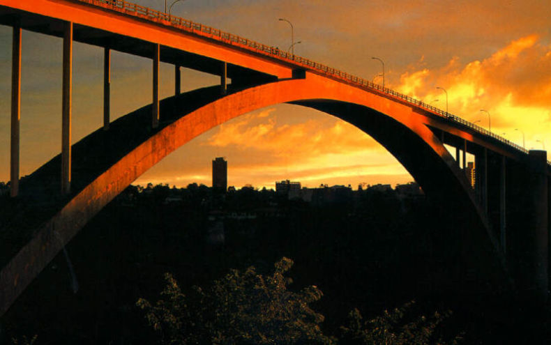 Most přátelství Brazílie - Paraguay