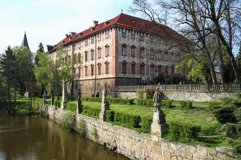 Zámek Libochovice