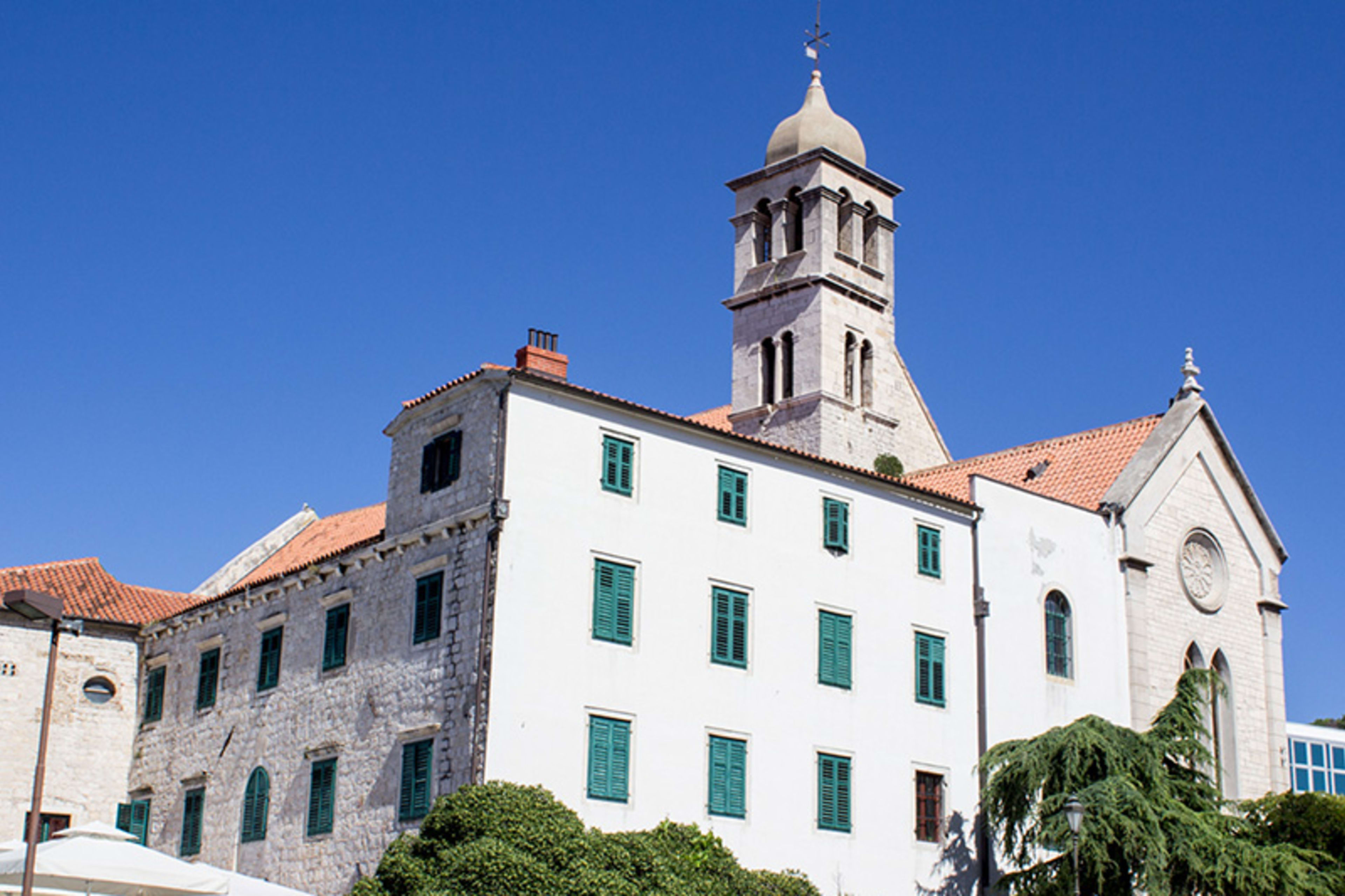 Františkánský kostel a klášter v Šibeniku