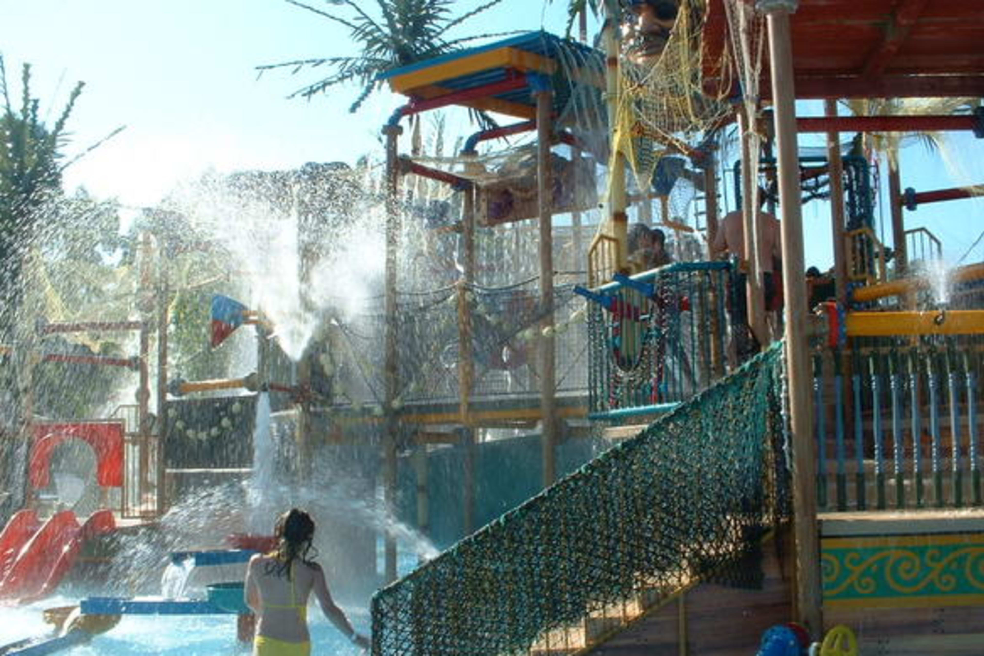 Aqualand u obce Ágios Ioánnis