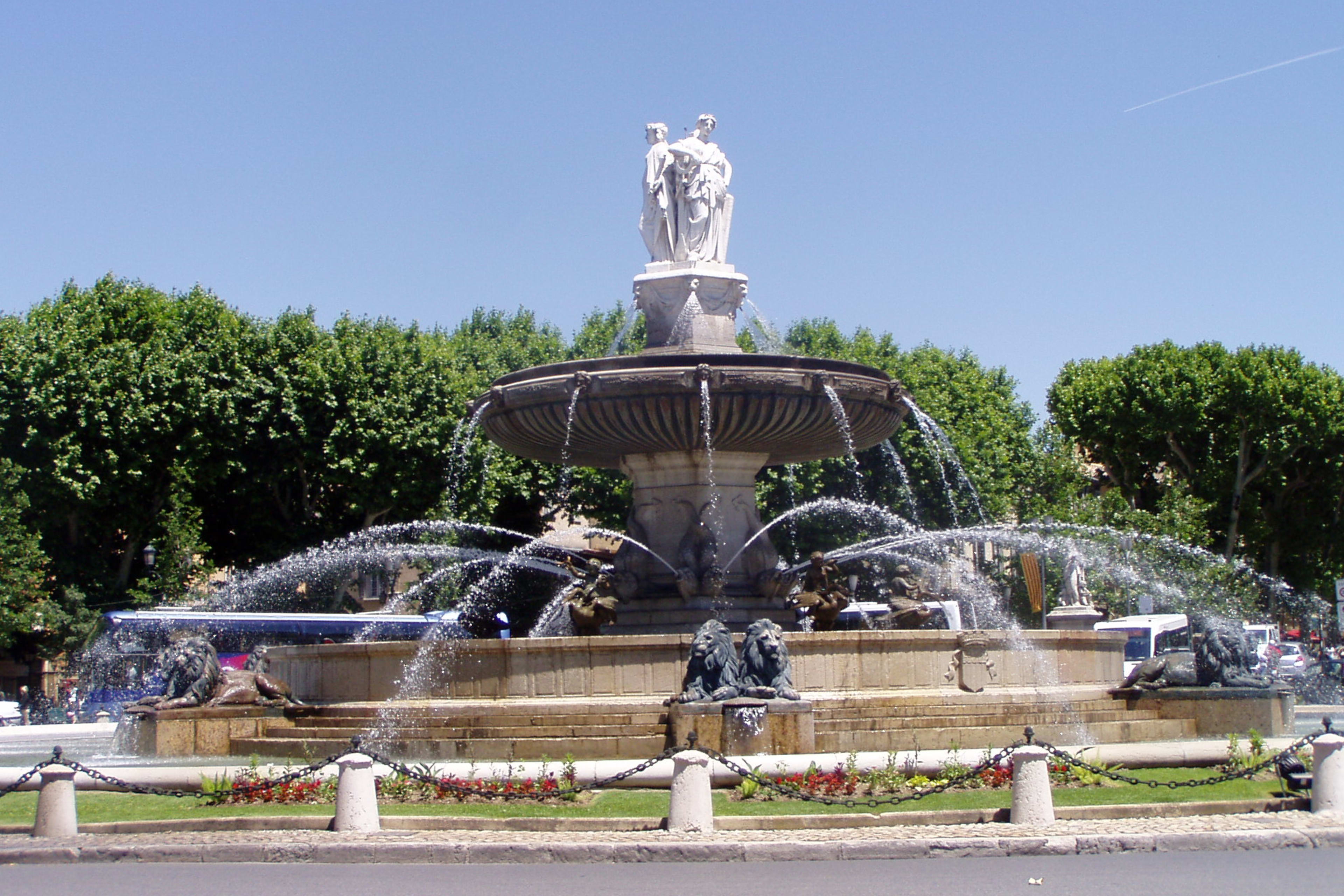 Fontána de la Rotonde