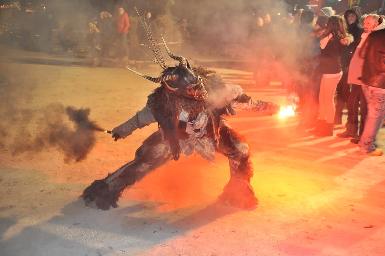 Krampuslauf, průvod plný strašidel v Rakousku