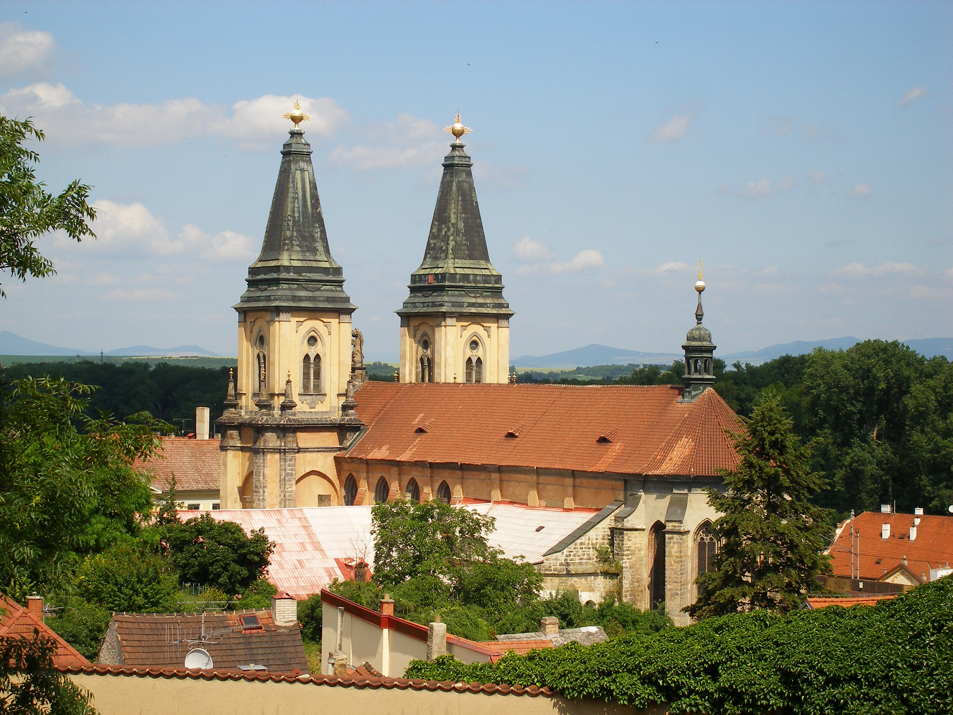 Chrám Narození Panny Marie a augustiniánský klášter